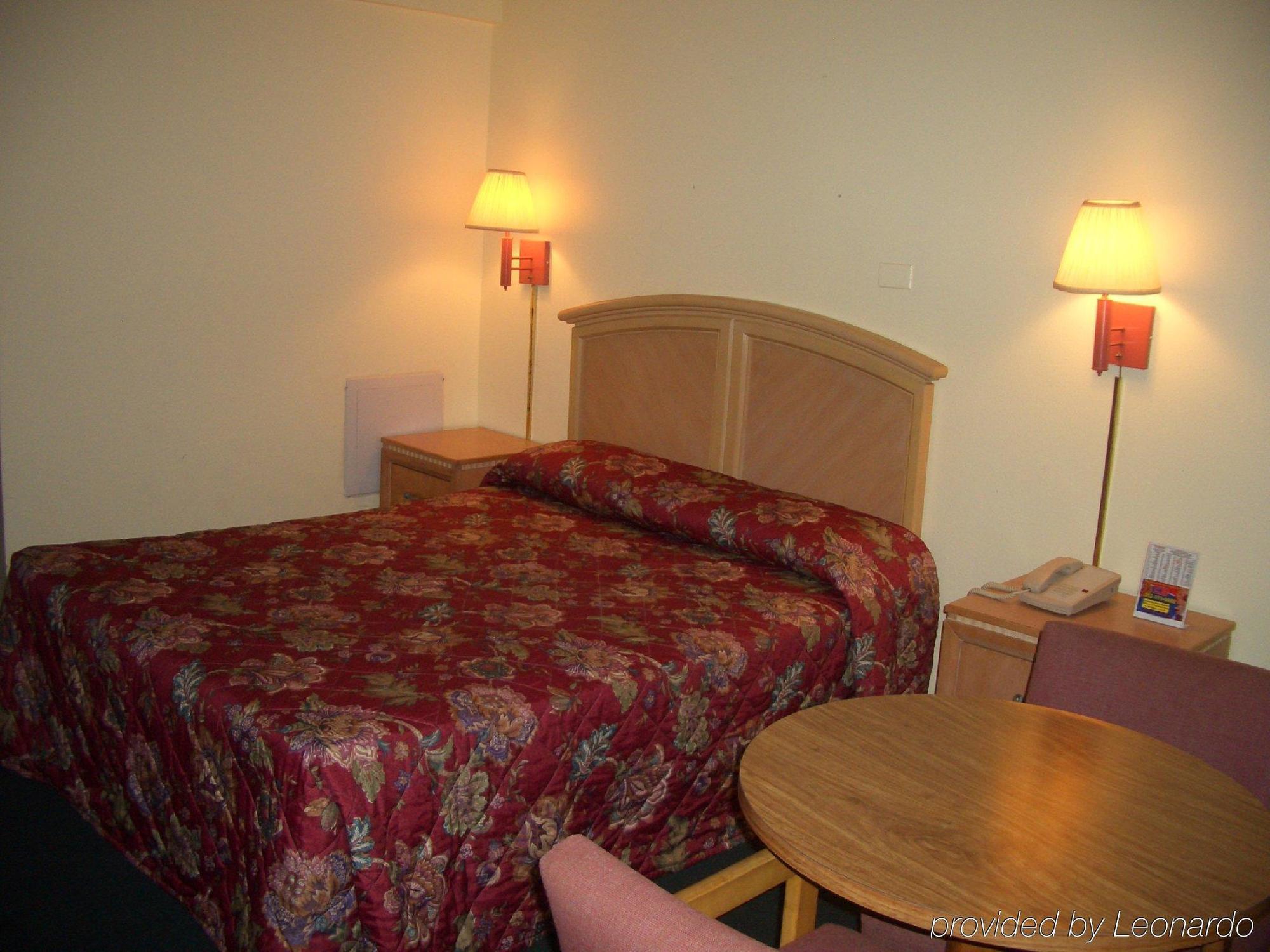 Travelers Inn Gainesville Szoba fotó