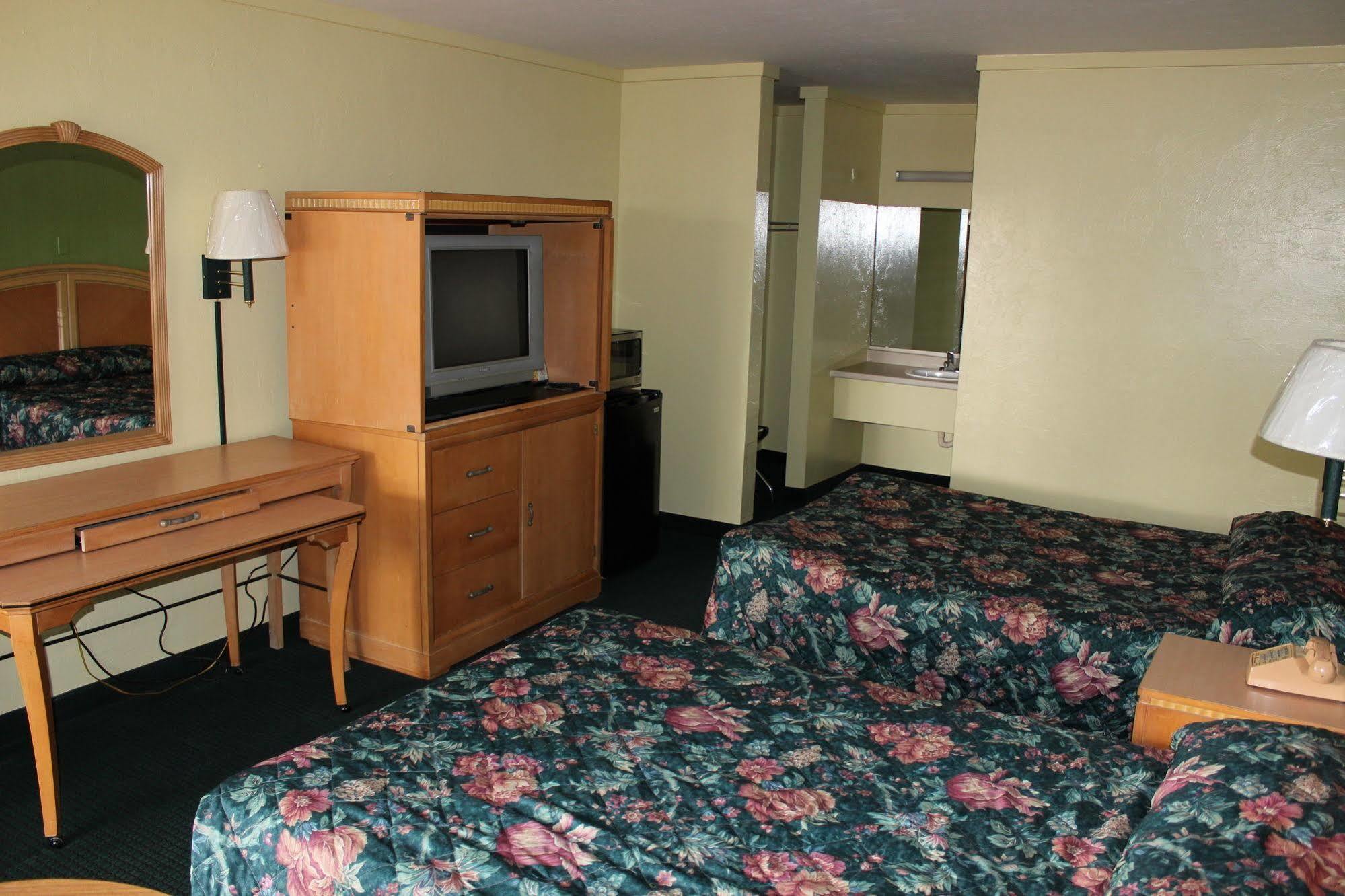 Travelers Inn Gainesville Kültér fotó
