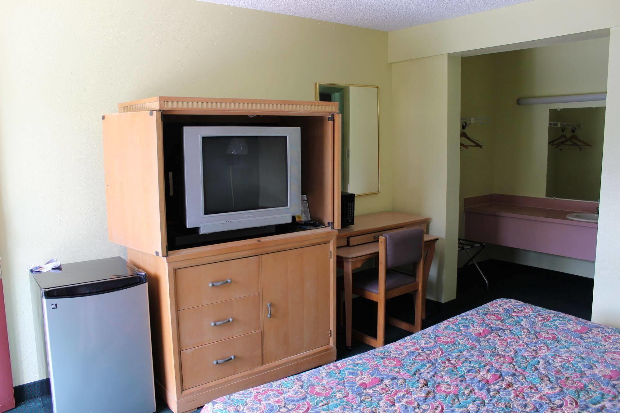 Travelers Inn Gainesville Kültér fotó